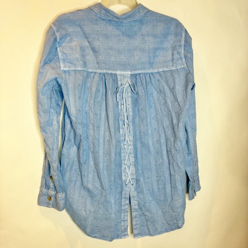 Pilcro | Blue button up shirt - Picture 3 of 6